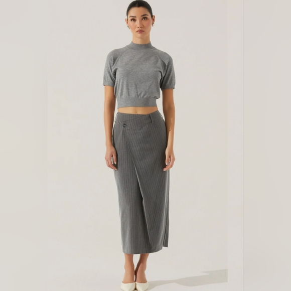 Astr Dresses & Skirts - Astr Asymmetrical Waist Skirt